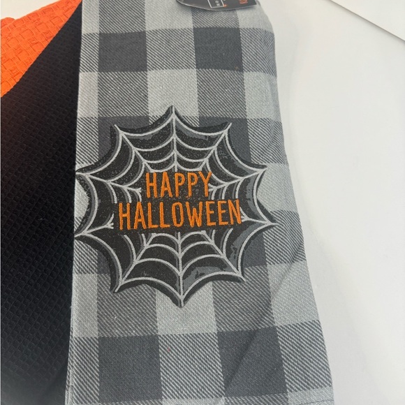 Source Unknown Other - Set of Three Decorative Halloween Kitchen Towels NWT